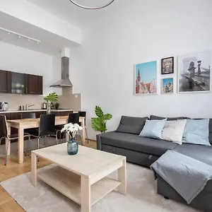 Ace Of Spades Gozsdu Apartamento
