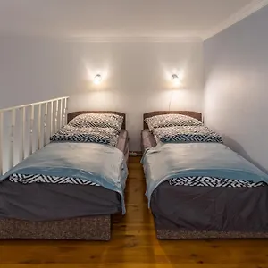 Lovely 1 Bedroom Flat With Location Apartamento
